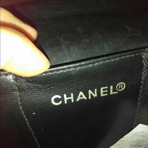 HUGE AUTHENTIC Vintage Chanel Flap - Picture 5 of 8